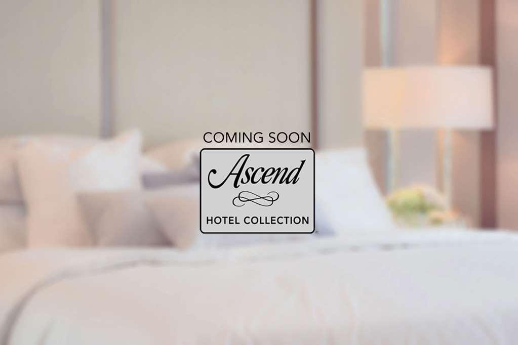Hotel Riviera Мос Екстериор снимка