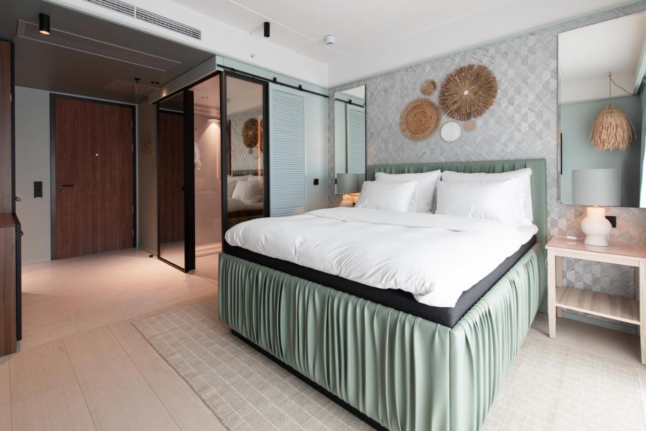 Hotel Riviera Мос Екстериор снимка